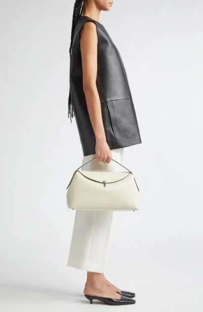 Totême Toteme T-lock Curved Leather Shoulder Bag
