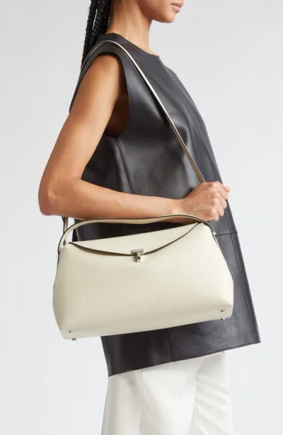 Totême Toteme T-lock Curved Leather Shoulder Bag