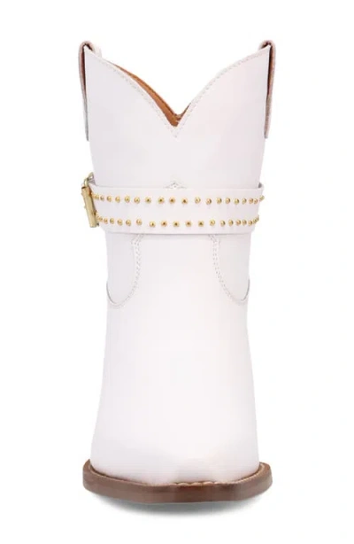 Dingo Milano Bootie In White