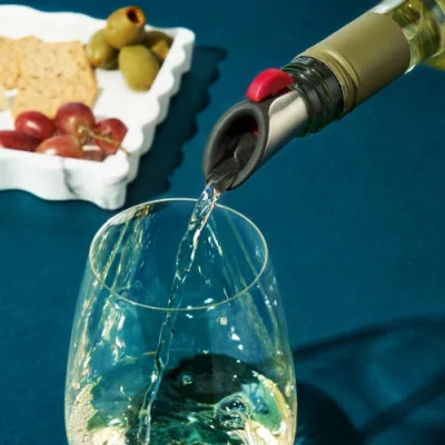 Innovine Wine Pourer And Stopper