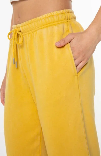 Roxy Oasis Haze Joggers In Yellow