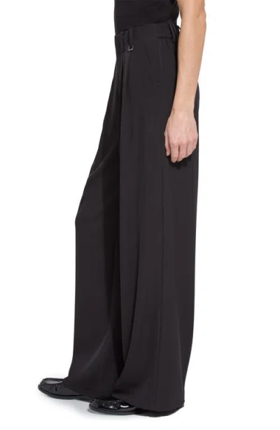 Lyssé Darcy Pleated Wide Leg Trouser Curvy In Black