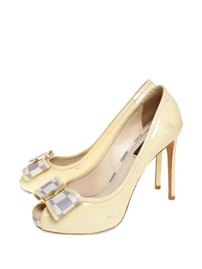 Pre-owned Louis Vuitton Bow-detail Heeled Pumps In Neutral