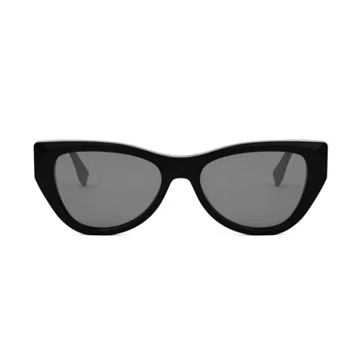 Fendi Smoke Cat Eye Ladies Sunglasses Fe40135i 01a 135 In Black
