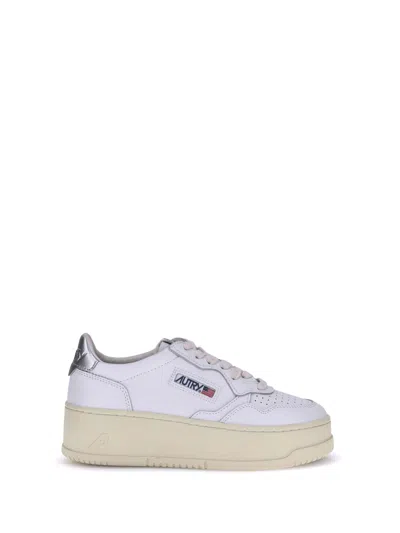 Autry Womens White Medalist Low-top Leather Trainers