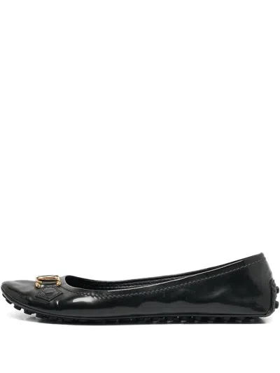 Pre-owned Louis Vuitton Lv-buckle Leather Ballet Flats In Black