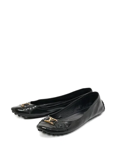 Pre-owned Louis Vuitton Lv-buckle Leather Ballet Flats In Black