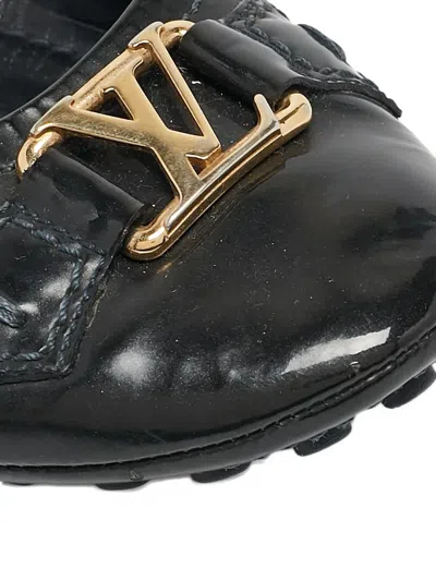 Pre-owned Louis Vuitton Lv-buckle Leather Ballet Flats In Black