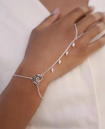 Ettika Aura Mother Of Pearl Hand Chain