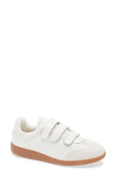 Steve Madden Momentum Sneaker