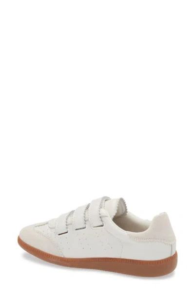 Steve Madden Momentum Sneaker