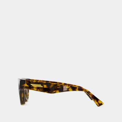 Bottega Veneta Edgy Cat-eye Sunglasses In Brown
