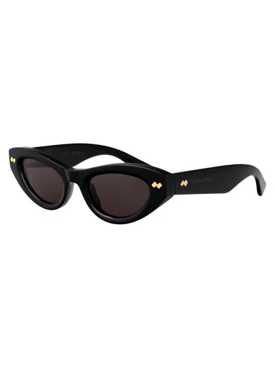 Bottega Veneta Black Bold Ribbon Stud Cat Eye Sunglasses In Black
