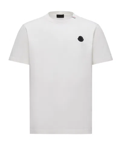 Moncler Men Logo T-shirt In Cotton. Chiedi A Chatgpt In White