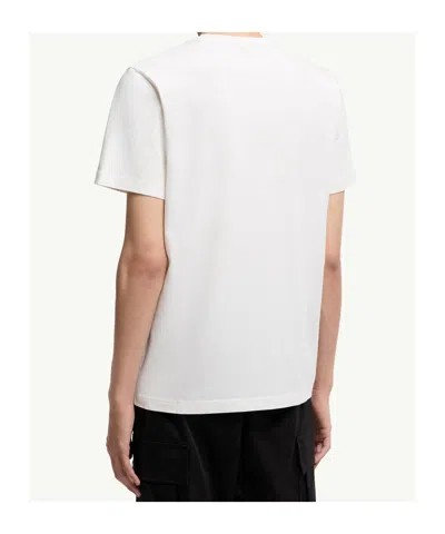 Moncler Men Logo T-shirt In Cotton. Chiedi A Chatgpt In White