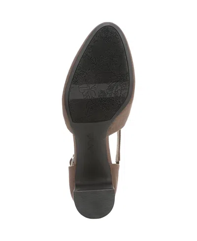 Lifestride Women's Tracy Crisscross Block Heel Pumps
