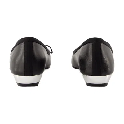 Alexander Mcqueen Armadillo Ballet In Black
