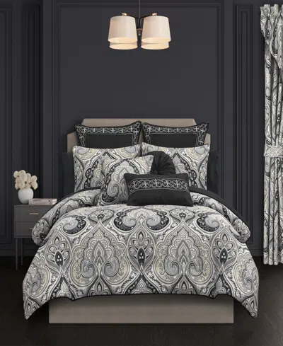Royal Court Messina Square Decorative Pillow, 18" X 18"