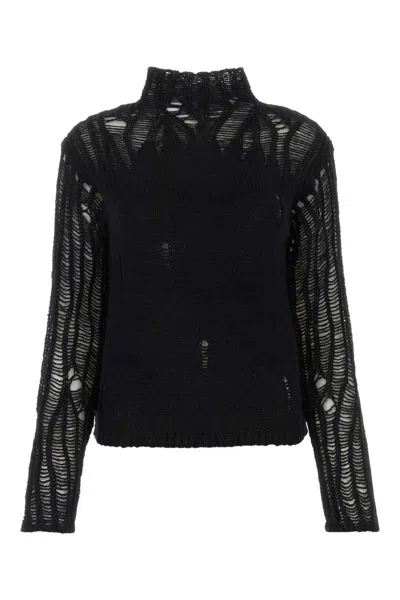 Chloé A Well-fitting Small High-necked Sweater In Black