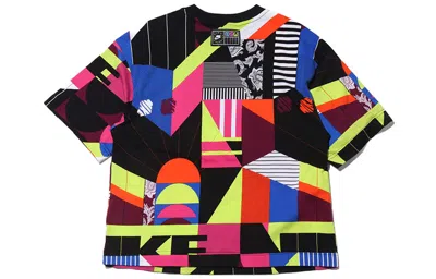 Nike (wmns)  Sportswear Loose Fit Short Sleeve 'multi'