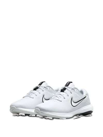 Nike Victory Pro 3 Sneakers In White