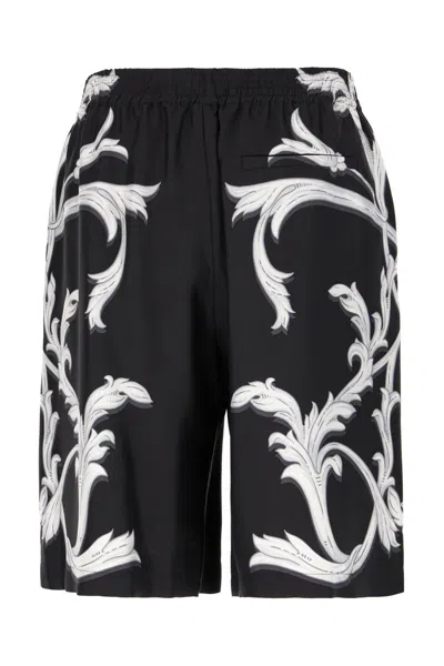 Versace Acanthus Leaves Barocco Printed Shorts In Black