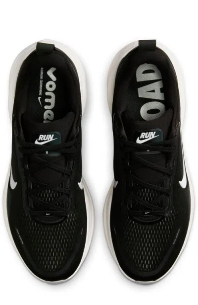 Nike Vomero 18 Running Shoe