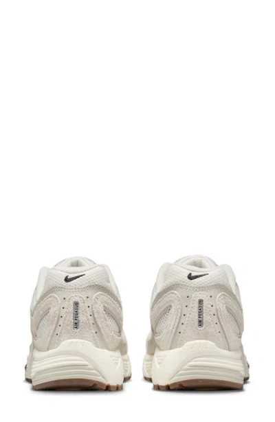 Nike Air Pegasus 2005 Sneaker