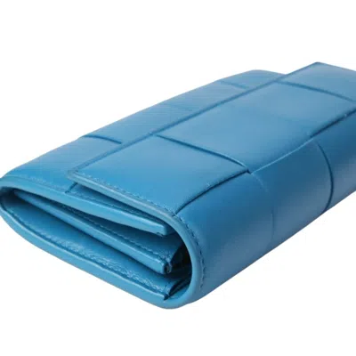 Pre-owned Bottega Veneta Intrecciato Blue Leather Long Wallet (bi-fold) ()