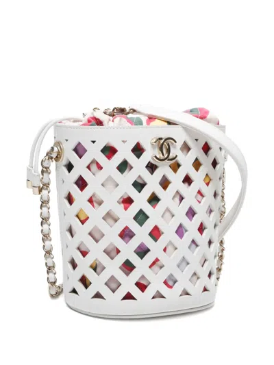 Pre-owned Chanel 2021 Cut-out Leather Bucket Bag In White