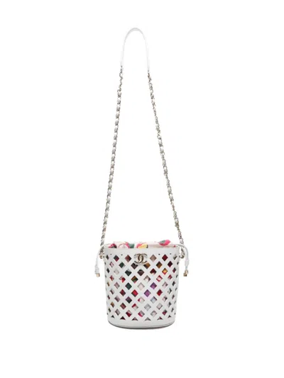 Pre-owned Chanel 2021 Cut-out Leather Bucket Bag In White