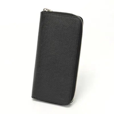 Pre-owned Louis Vuitton Black Noir Taiga Leather Long Wallet (bi-fold) ()