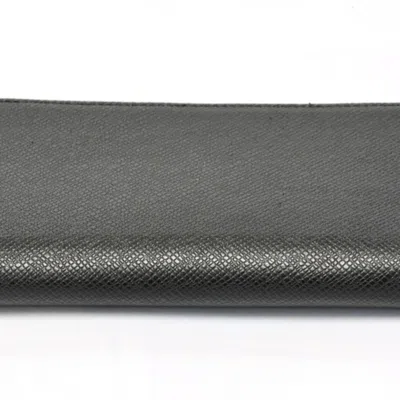 Pre-owned Louis Vuitton Black Noir Taiga Leather Long Wallet (bi-fold) ()