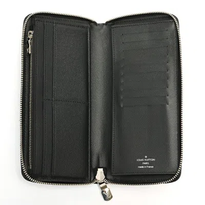 Pre-owned Louis Vuitton Black Noir Taiga Leather Long Wallet (bi-fold) ()