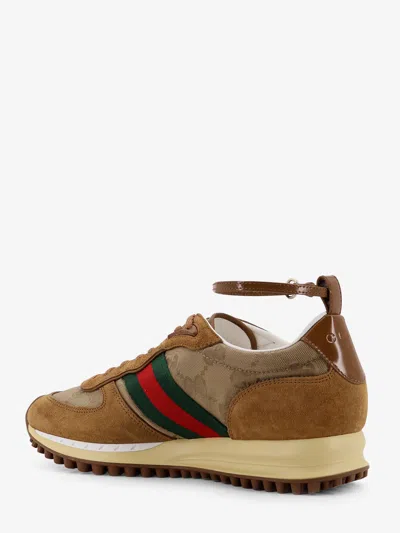 Gucci Women Re-motion Suede Low-top Sneakers In Brown