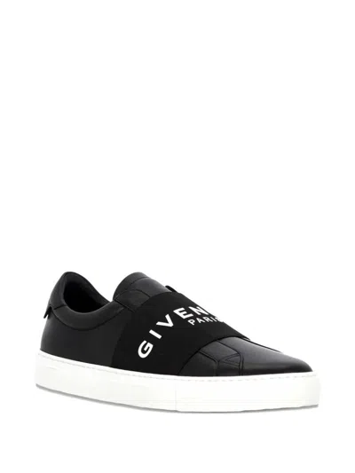 Givenchy Calfskin Leather Sneakers With Printed Logo And Contrasting Sole In Black