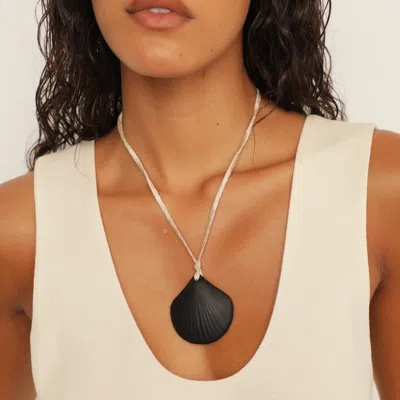 Heaven Mayhem Aster Necklace Black