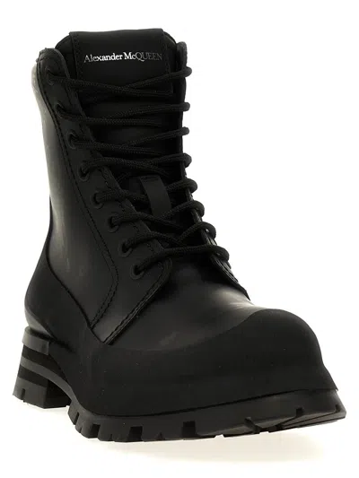 Alexander Mcqueen 'wander' Ankle Boots In Black
