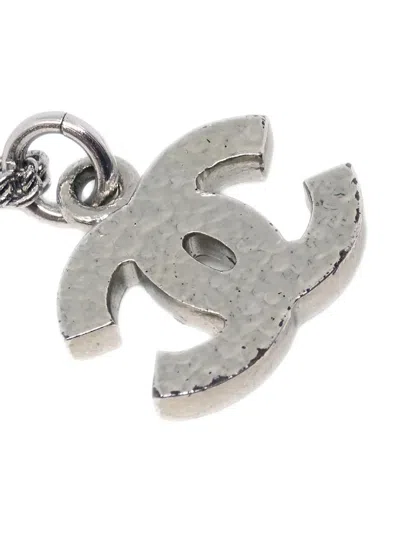 Pre-owned Chanel 2007 Cc-pendant Necklace In Silver