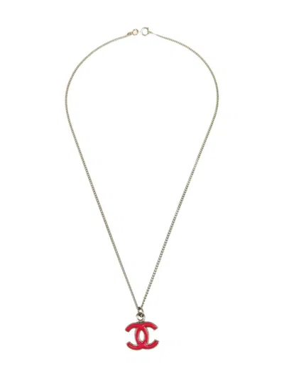 Pre-owned Chanel 2004 Cc-pendant Necklace In Gold