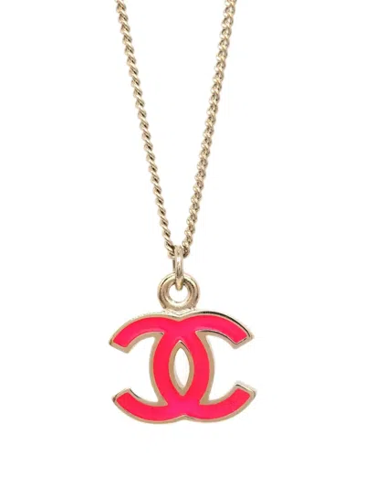 Pre-owned Chanel 2004 Cc-pendant Necklace In Gold