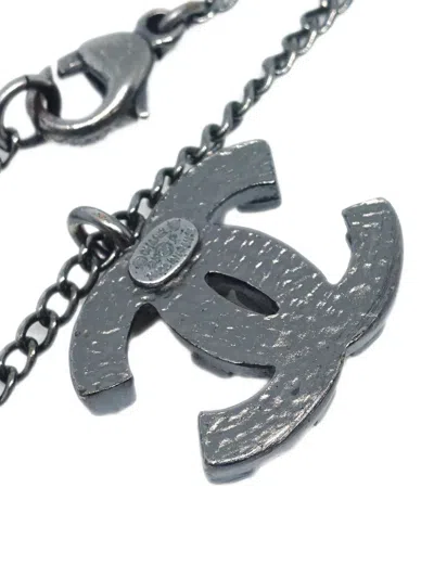 Pre-owned Chanel 2003 Cc-pendant Necklace In Silver
