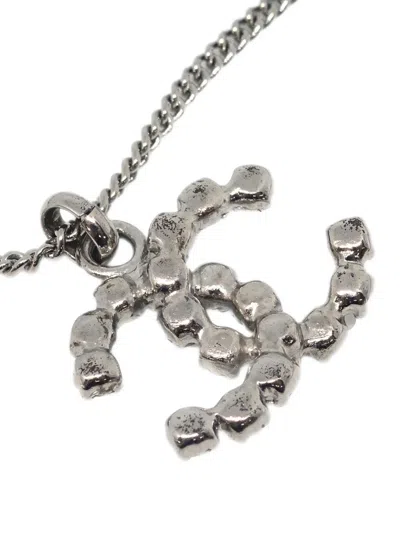 Pre-owned Chanel 2005 Cc Chain Pendant Necklace In Silver