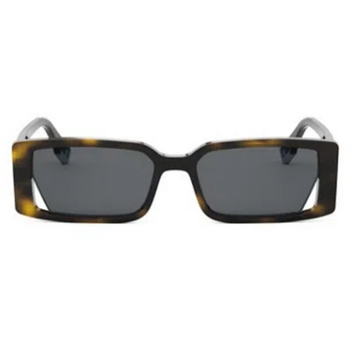 Fendi Full Frame Sunglasses In Black