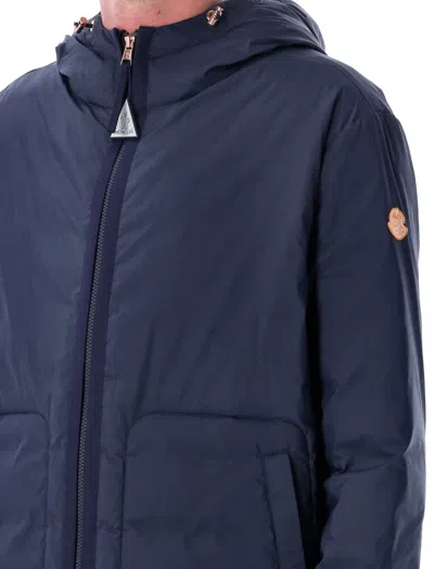 Moncler Donald Glover Caracara Short Down Jacket In Blue