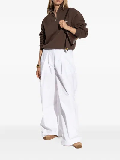 Jacquemus The Gros Grain Zipped-rollneck Sweatshirt In Brown