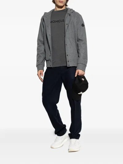 Moncler Logo-print Short-sleeve T-shirt In Gray