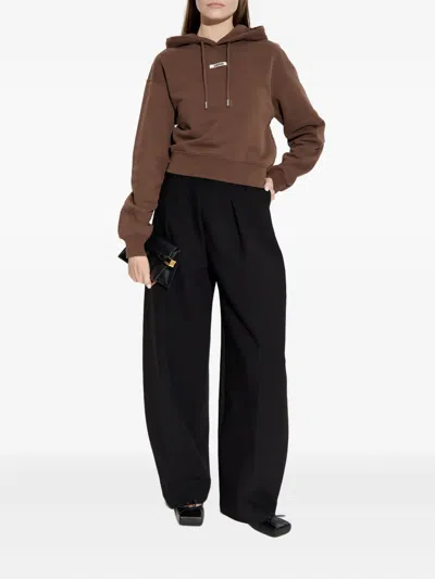 Jacquemus Drawstring Hood Gros-grain Hoodie In Brown