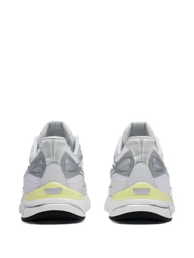 Saucony Kinvara 1 S Track-sole Trainers In Gray