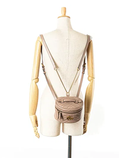 Pre-owned Gucci 2016-2025 Gg Marmont Round Matelasse Leather Backpack